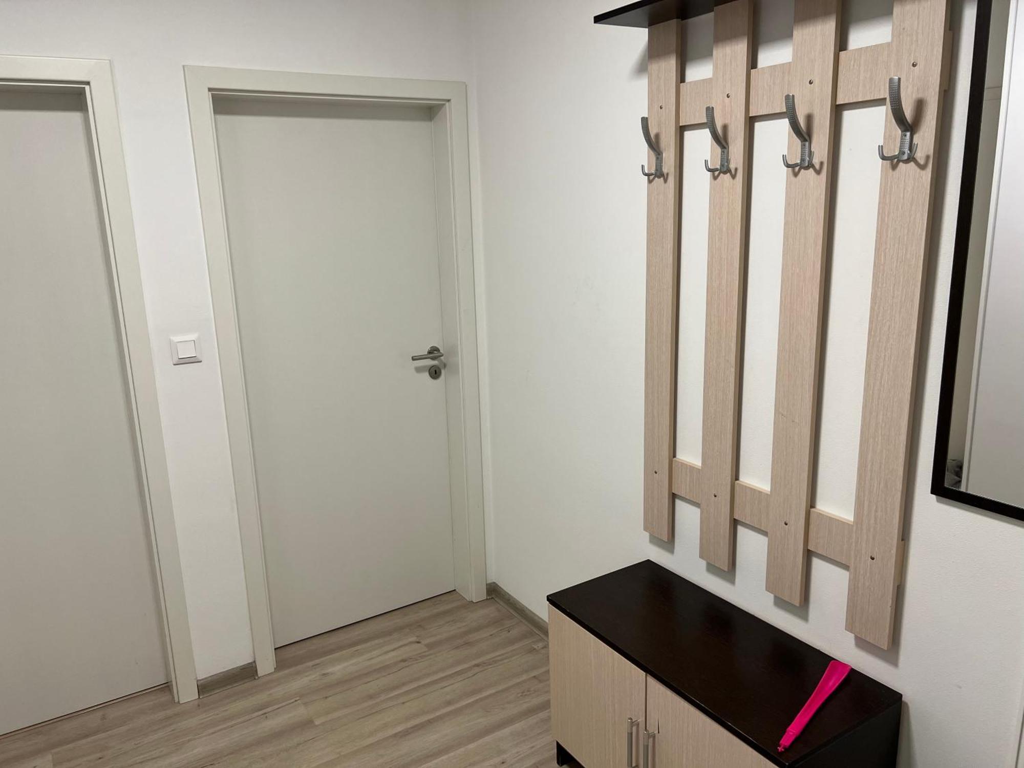 Beautiful 2 Bedroom Apartment Простєйов Екстер'єр фото